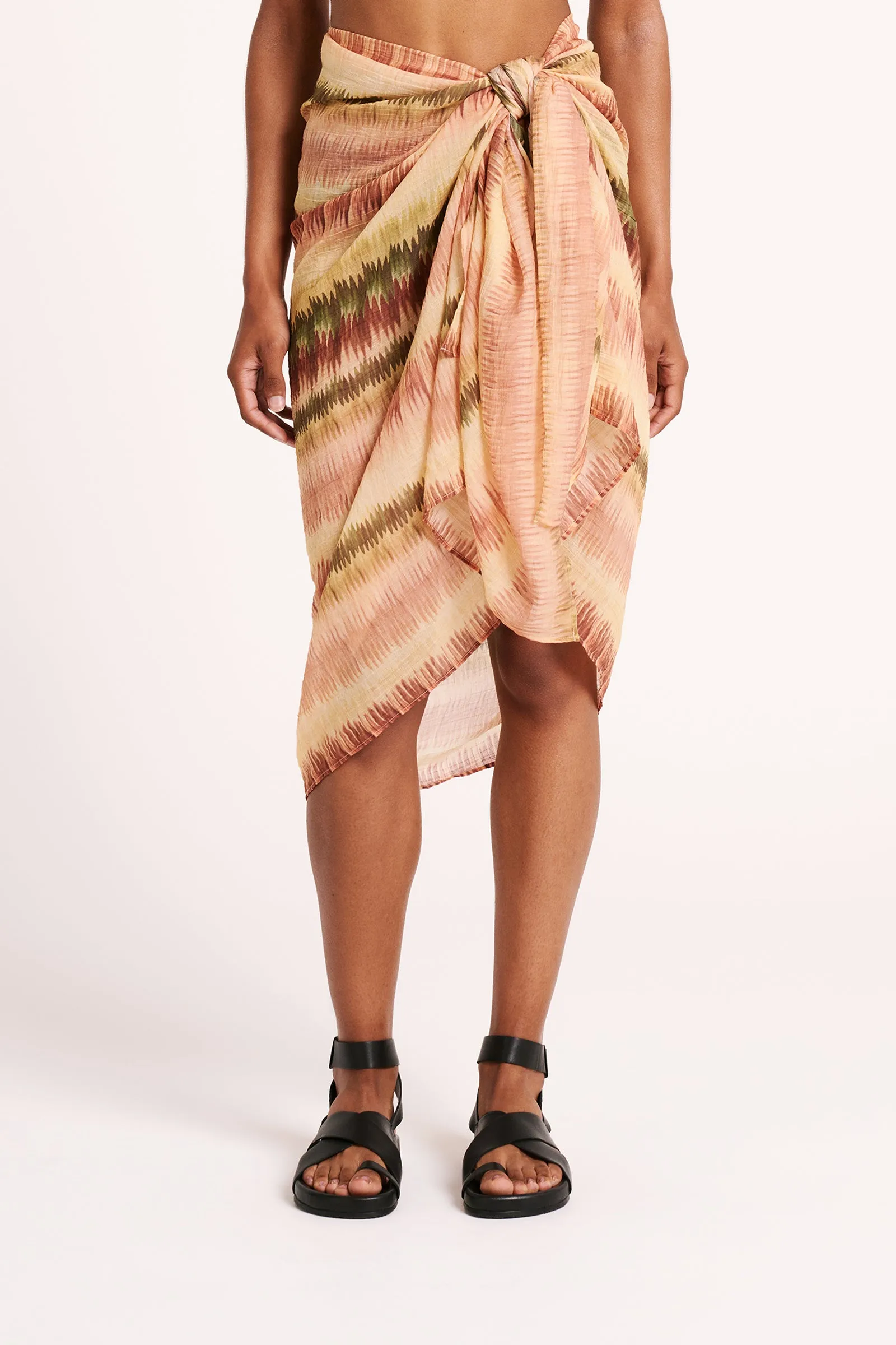 AKIRA SARONG