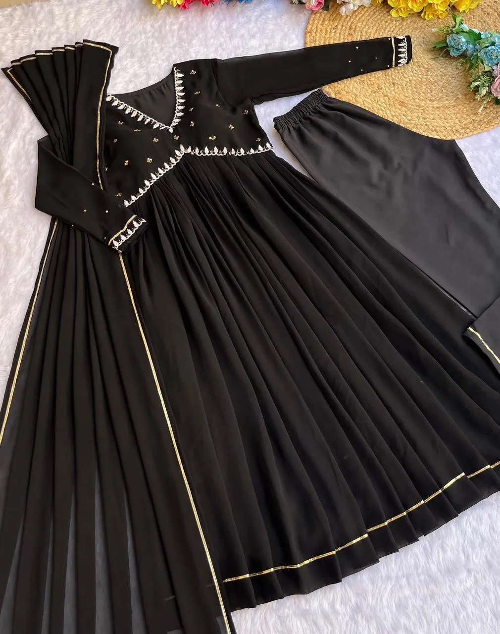 Black 🎉 Radiant Blossom Ensemble 🎉