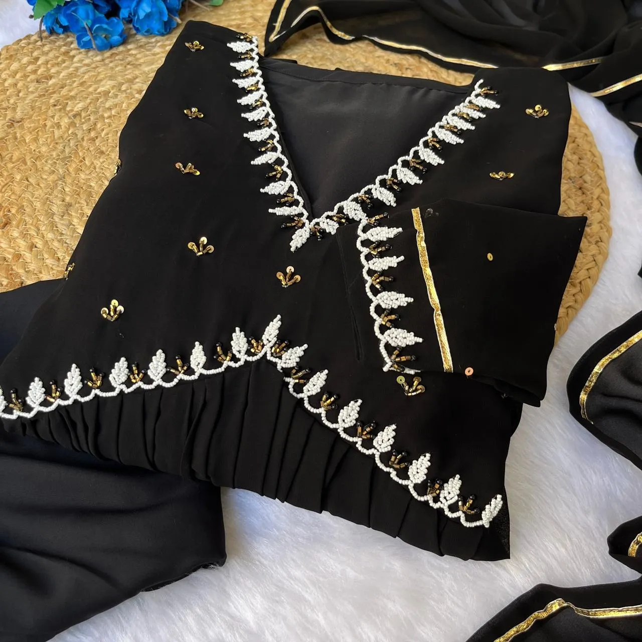 Black 🎉 Radiant Blossom Ensemble 🎉