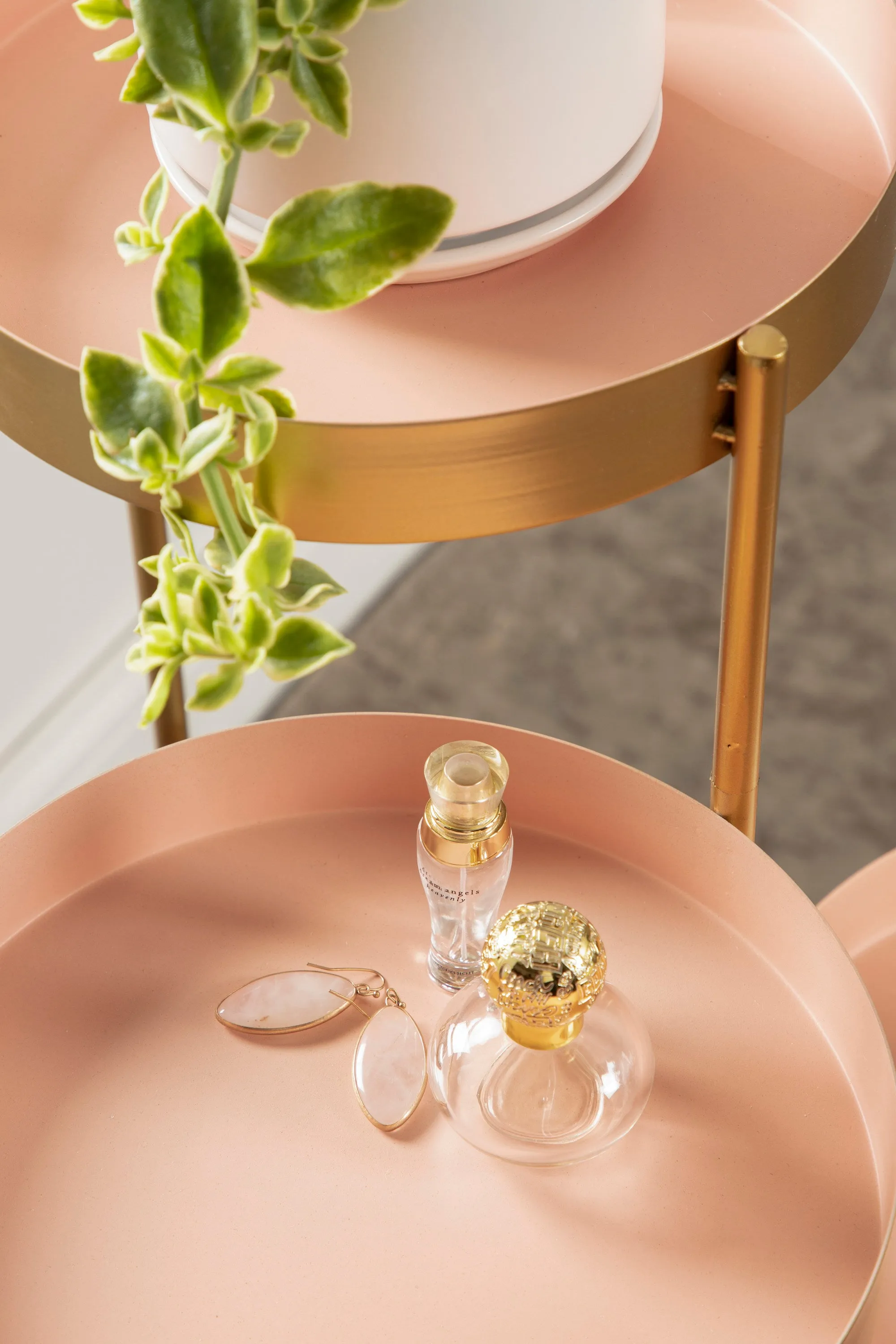 Finn Metal Tri-Level Plant Stand