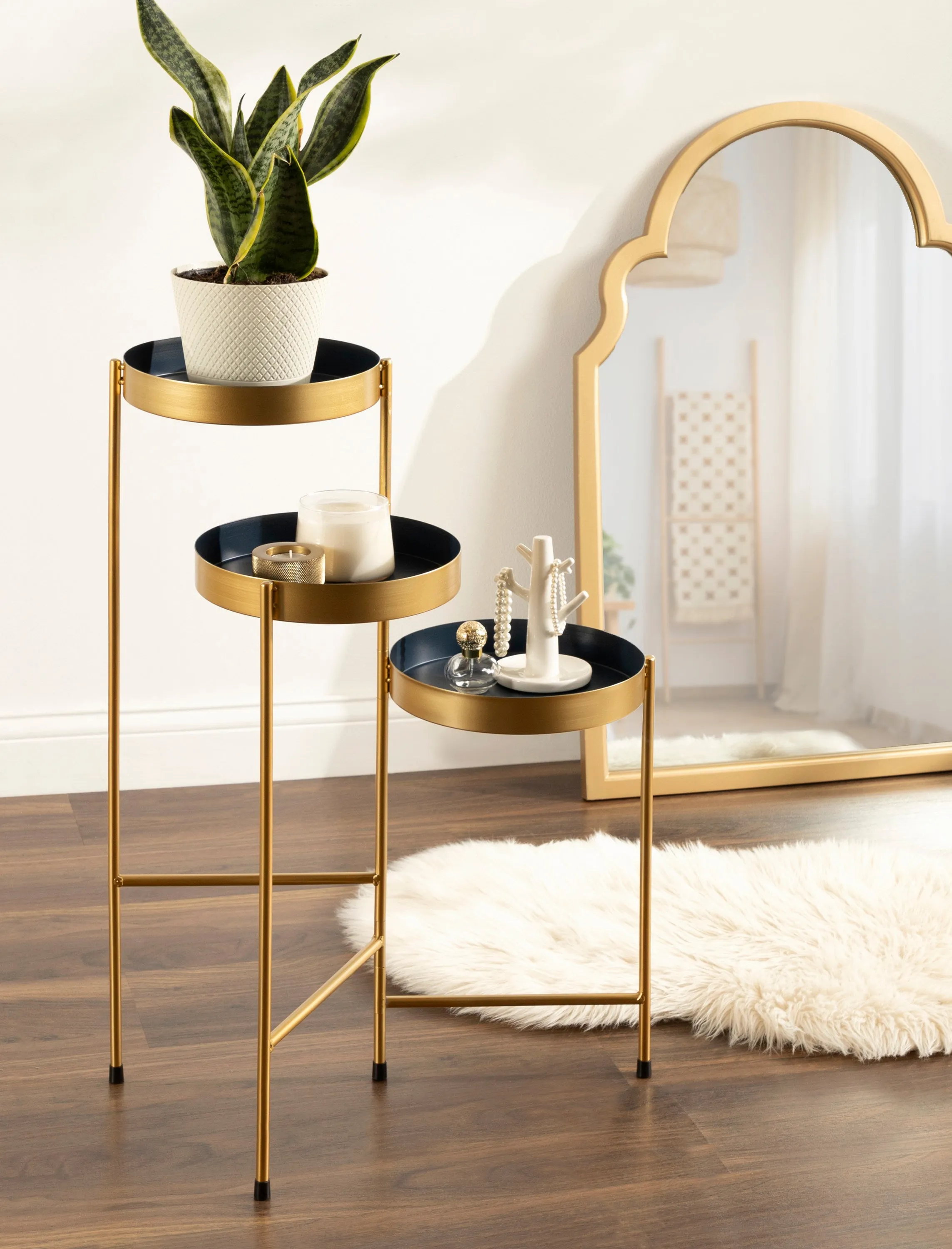 Finn Metal Tri-Level Plant Stand