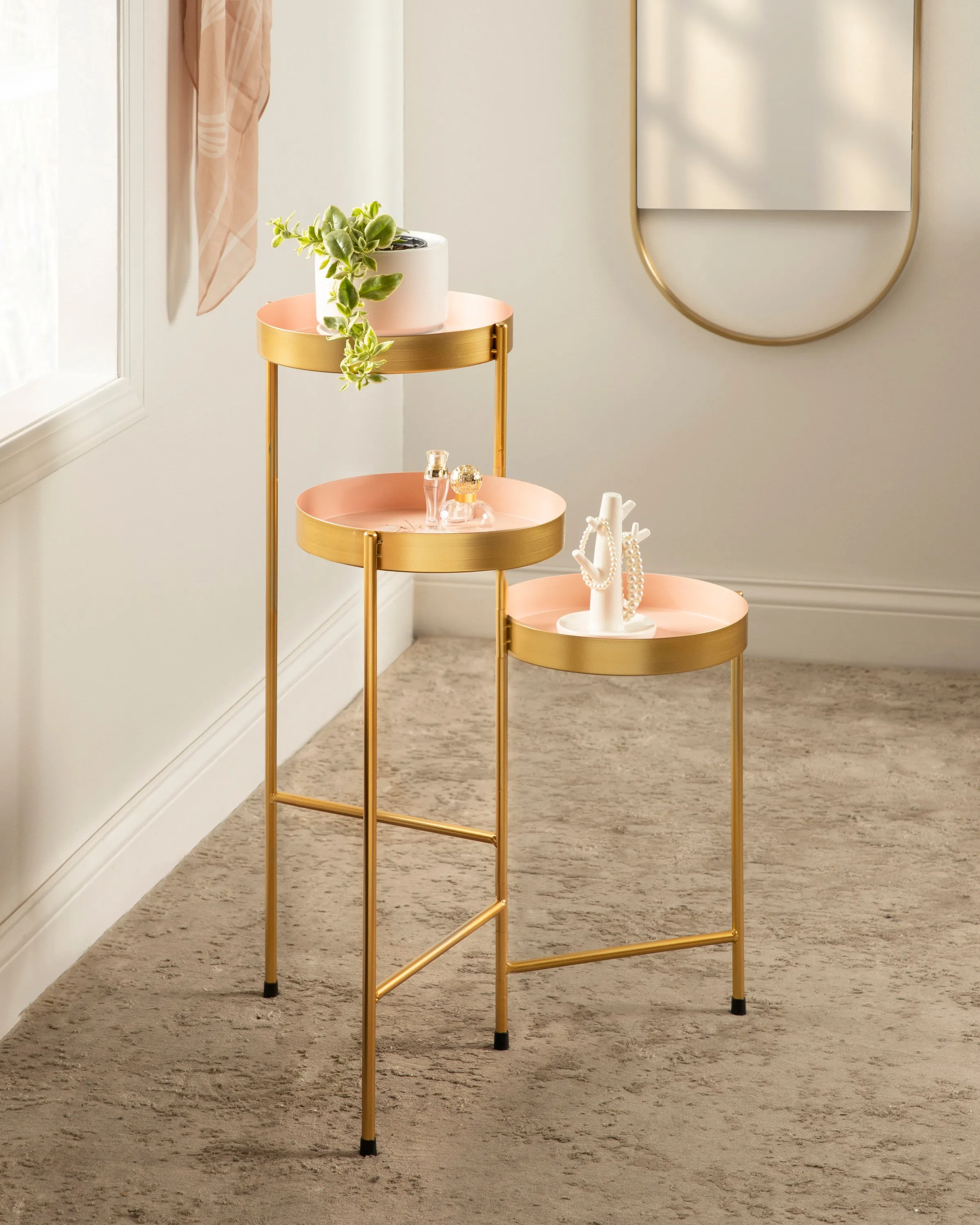 Finn Metal Tri-Level Plant Stand