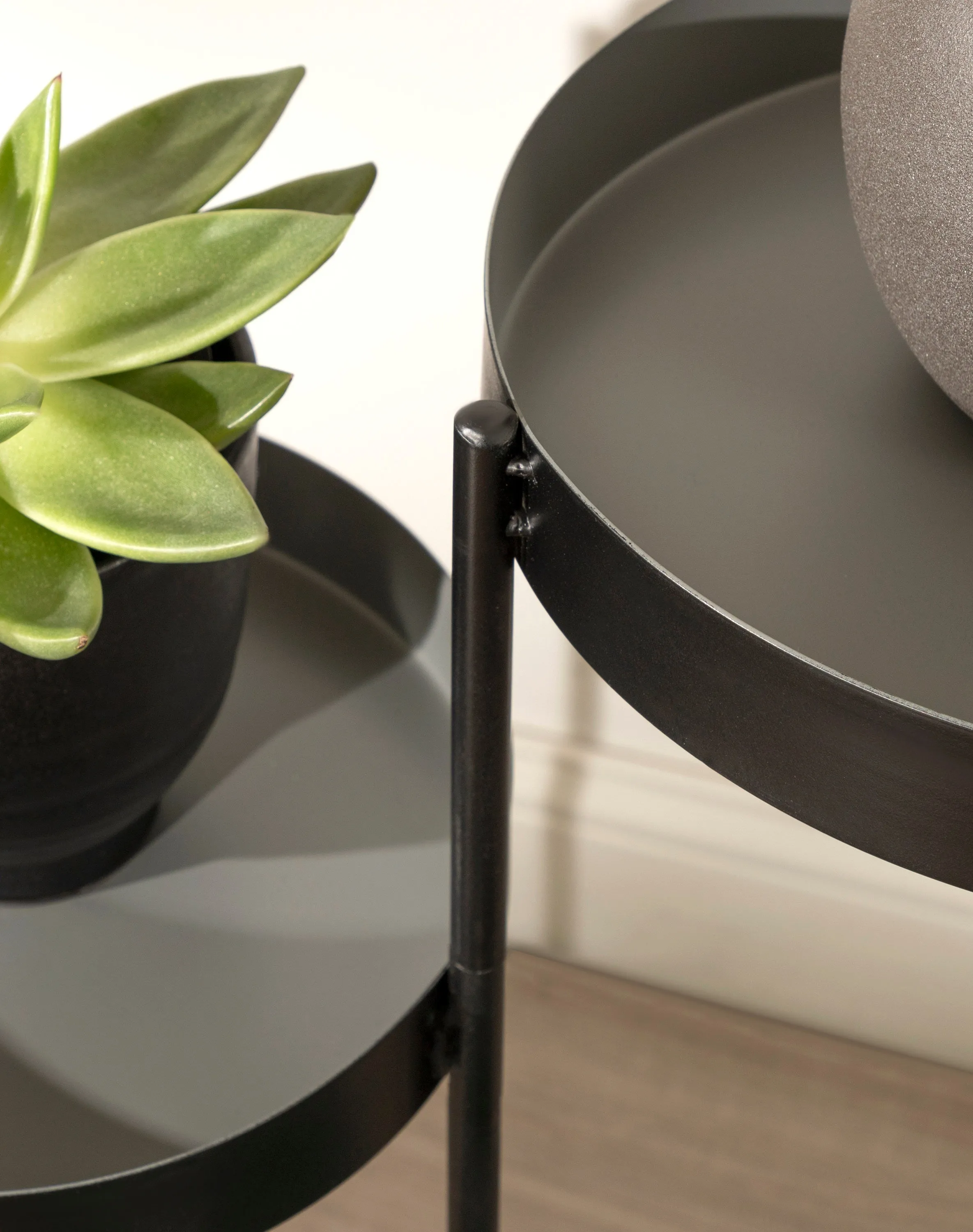 Finn Metal Tri-Level Plant Stand