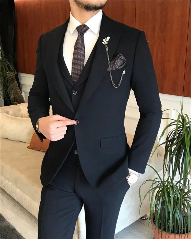 ITALIAN FIT MEN'S CHARADE SUIT BY ITALIAN VEGA® (3-Piece)