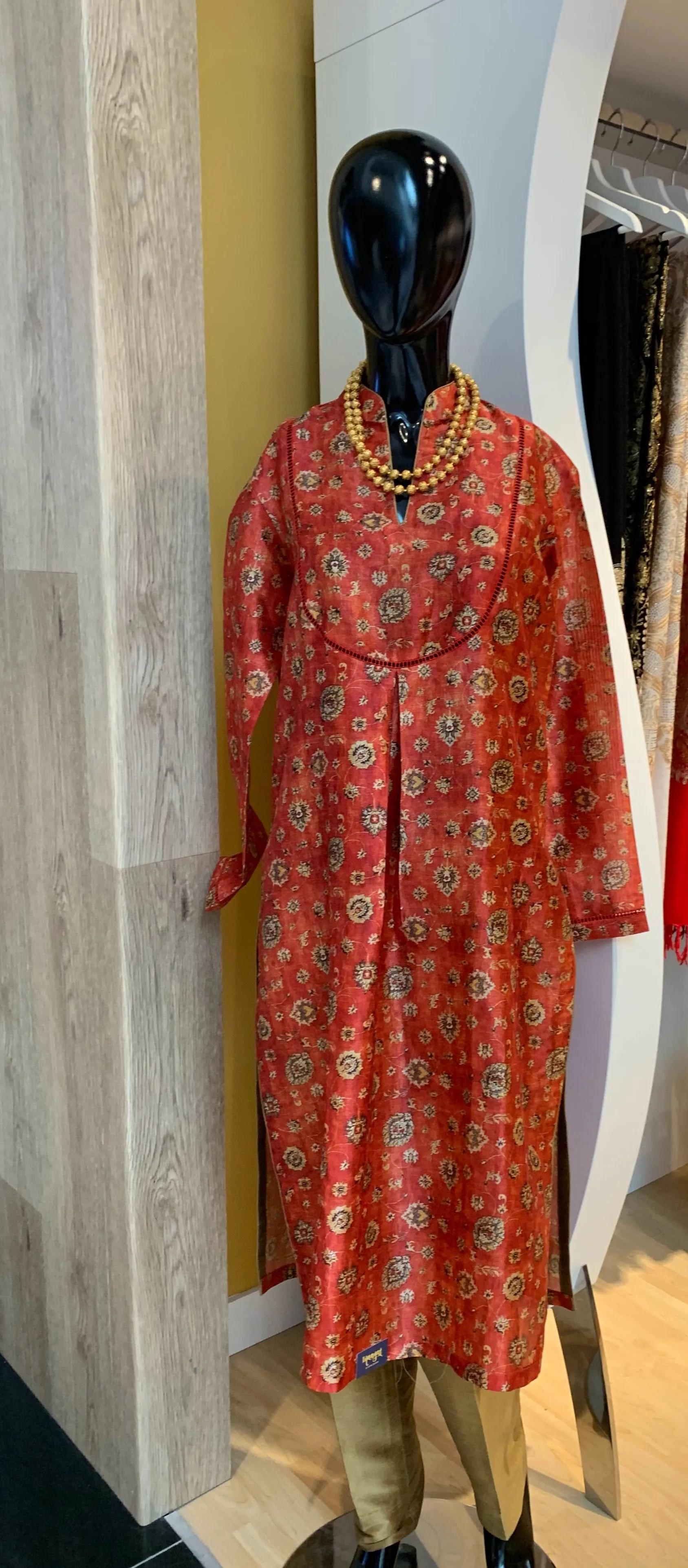 Ladies kurta sets in Dubai