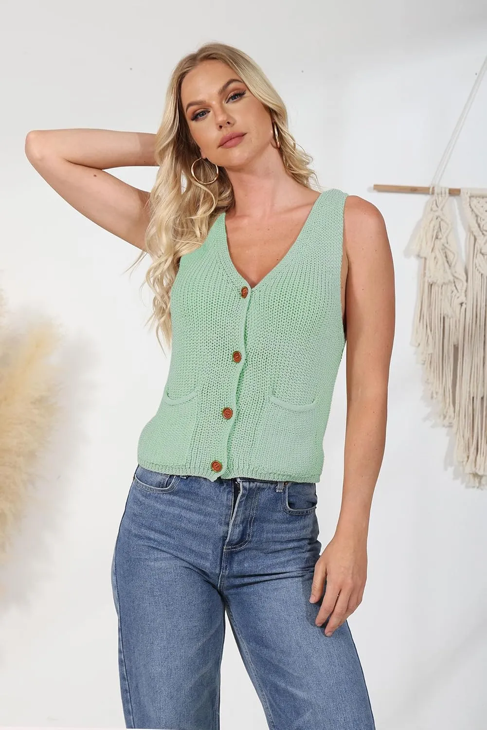 NASKY Women's V-Neck Sleeveless Sweater Vest - Versatile Pocket Design, Ideal for Spring & Fall Layering or Standalone Wear