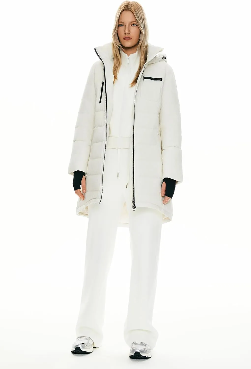 Orolay Women's Winter Down Jacket Long Quilted Puffer Coat Warm Hooded Slim Fit Outerwear