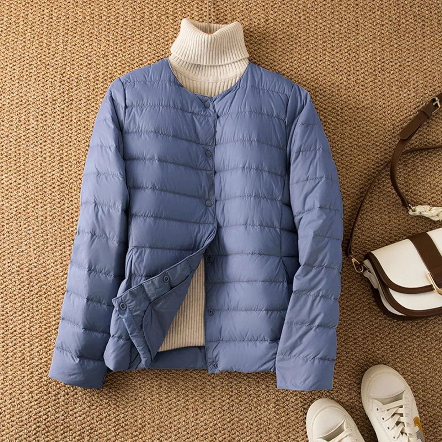 Packable Down Jacket for Women Lightweight Quilted Coat Portable Crewneck Long Sleeve Down Jackets Button Down