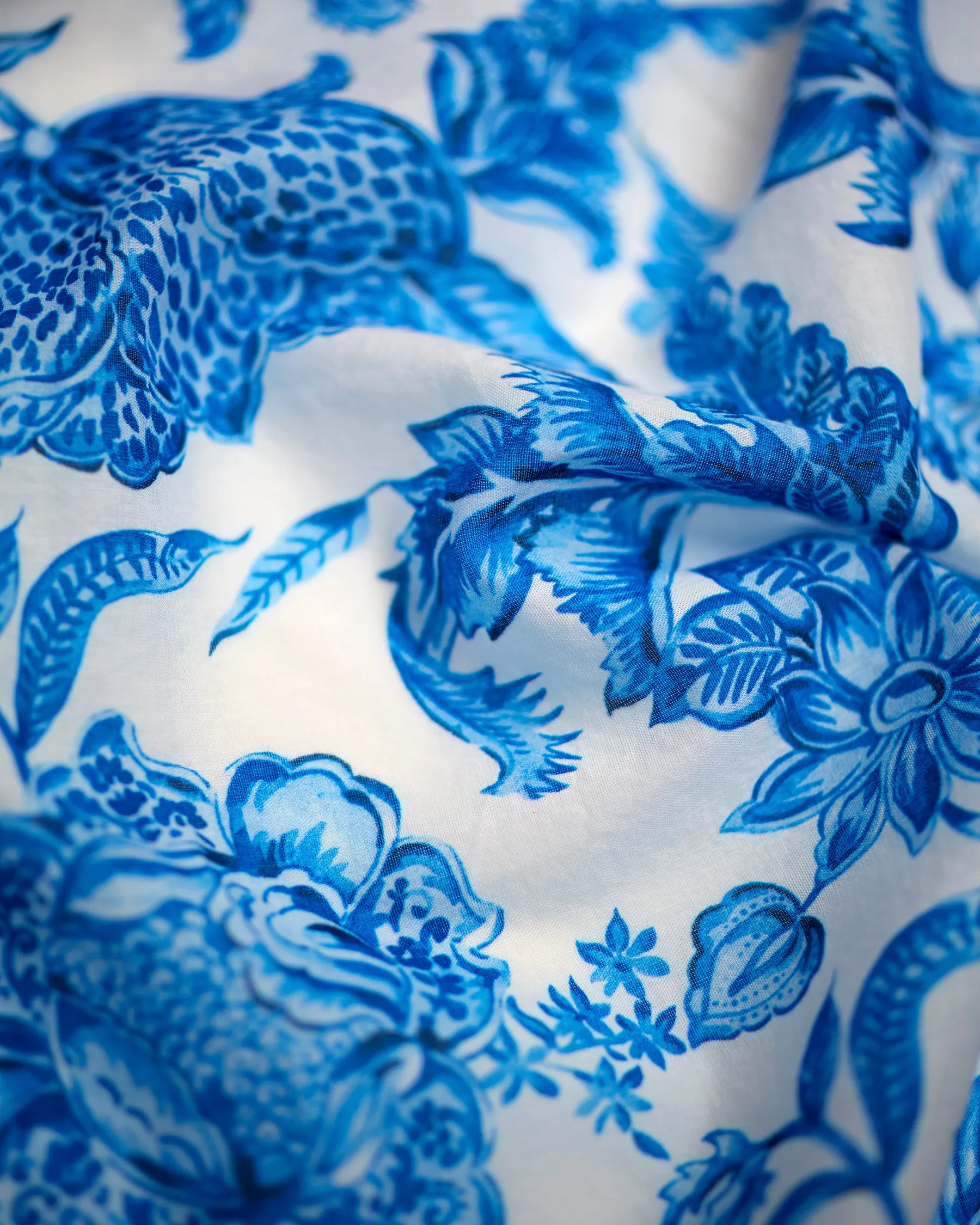 Porcelain Blue and White Organic Cotton Pareo