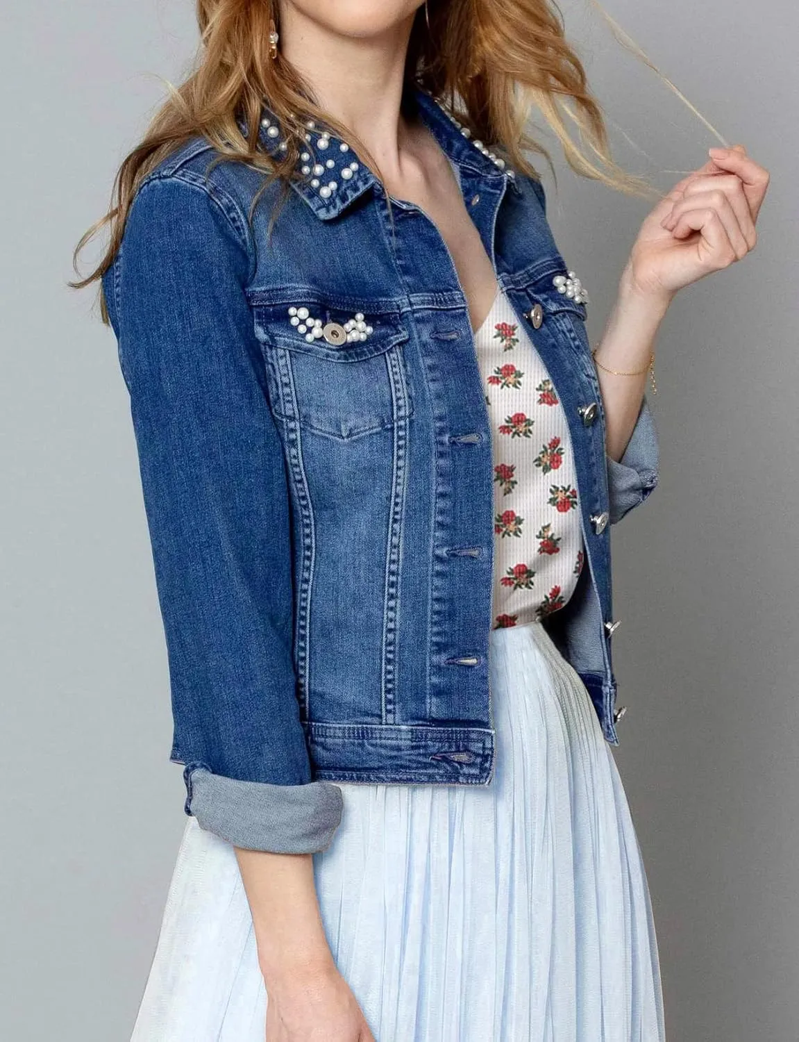 SCOFEEL Women Pearl Denim Jacket Embroidered Beading Cropped Denim Jacket Jean Coat