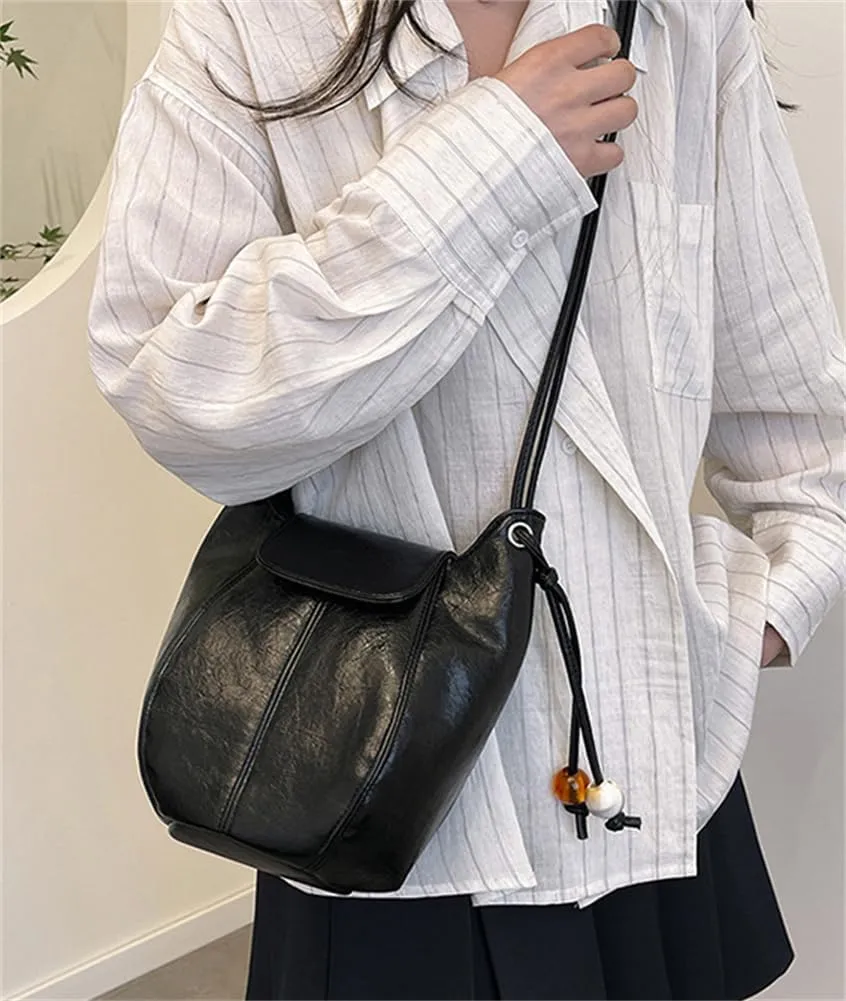 Trendy PU Leather Crossbody Bag Solid Bucket Shoulder Purse Commuting Large Handbag Versatile Satchel