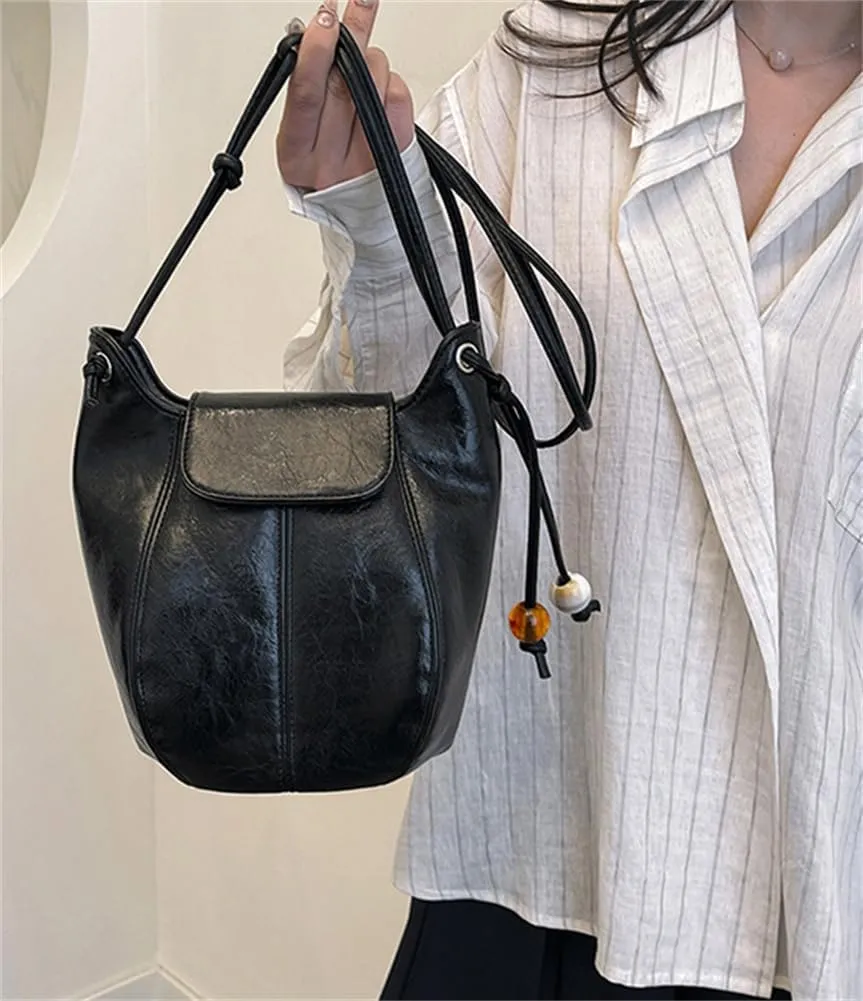 Trendy PU Leather Crossbody Bag Solid Bucket Shoulder Purse Commuting Large Handbag Versatile Satchel