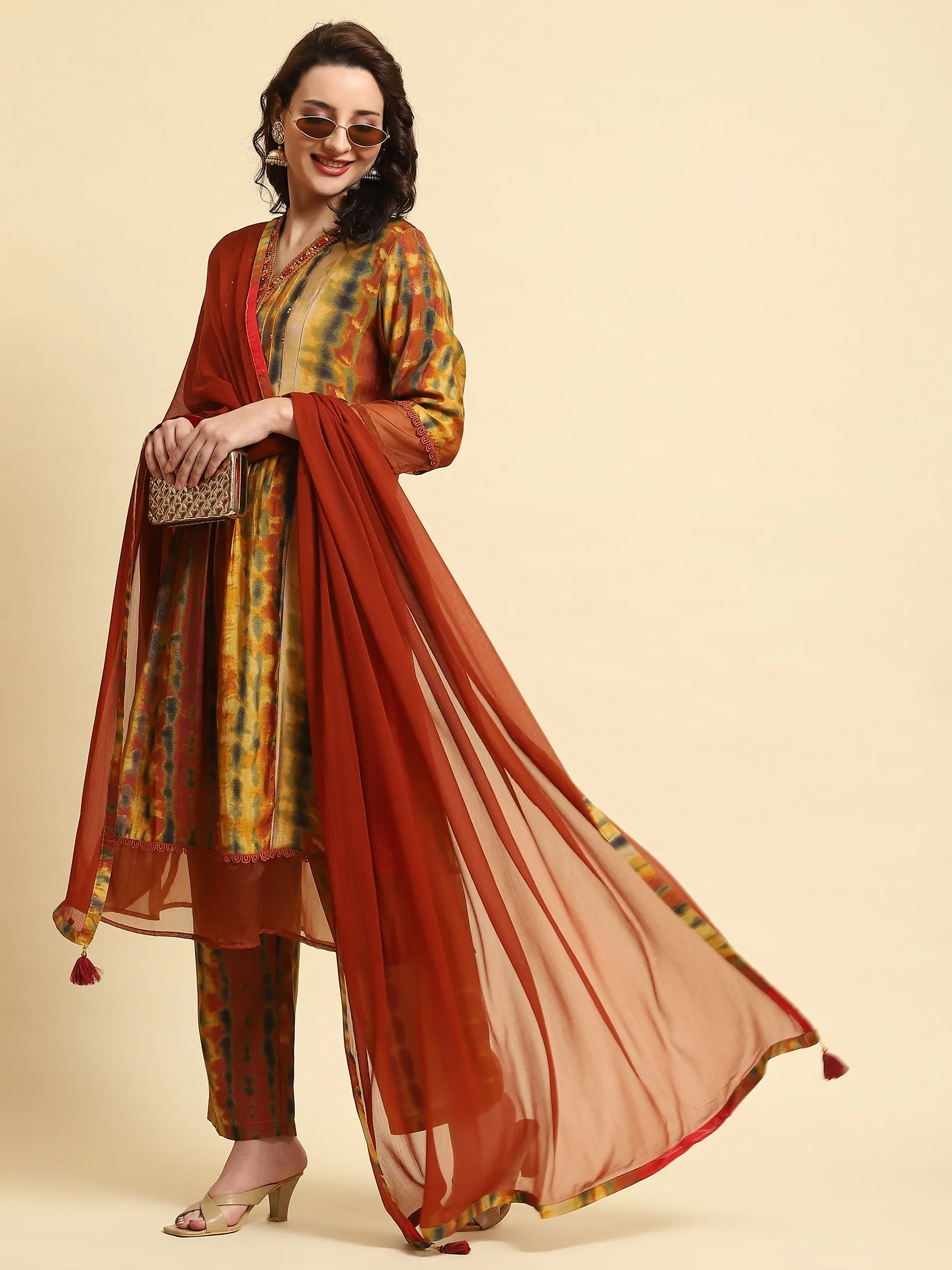 Women Rust Tie Dye Printed Kurta Comfort Pant Dupatta