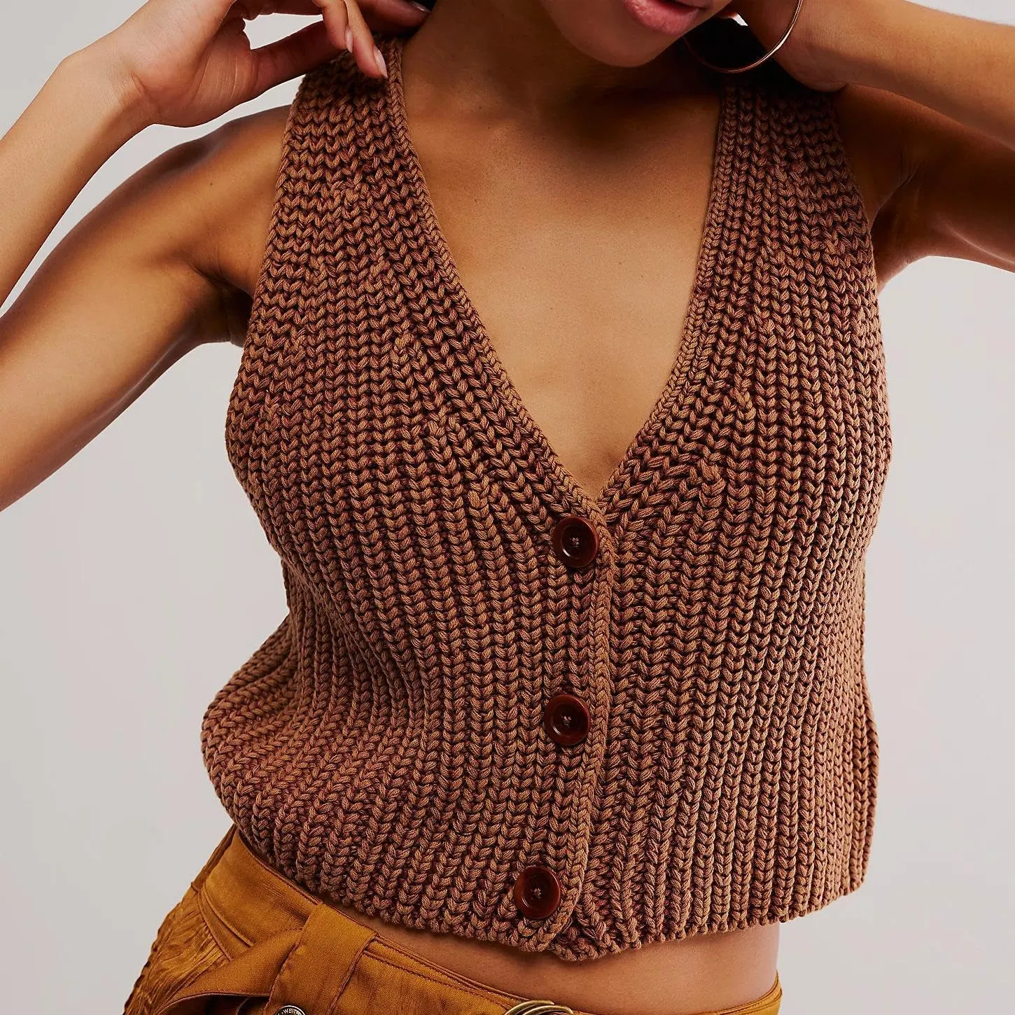 Women Y2k Button Down Chunky Knit Crop Sweater Vest Loose Sleeveless V Neck Open Font Button Front Cardigan Vest