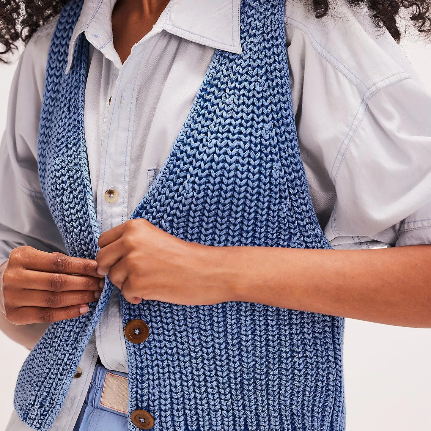 Women Y2k Button Down Chunky Knit Crop Sweater Vest Loose Sleeveless V Neck Open Font Button Front Cardigan Vest