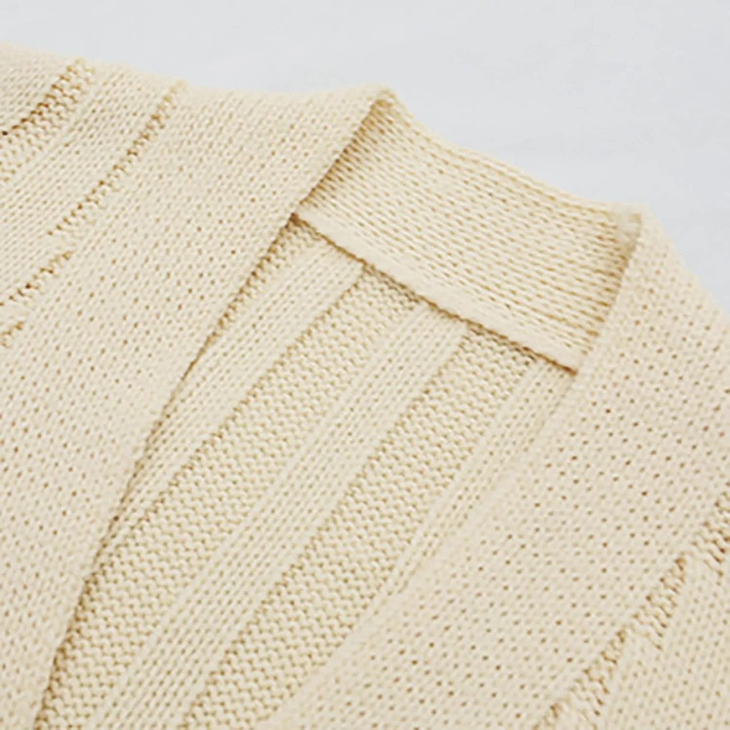 Women's Button Down Long Sleeve Chunky Knit Cardigans Open Front Cable Coat Trendy Sweaters Outerwears with Pockets