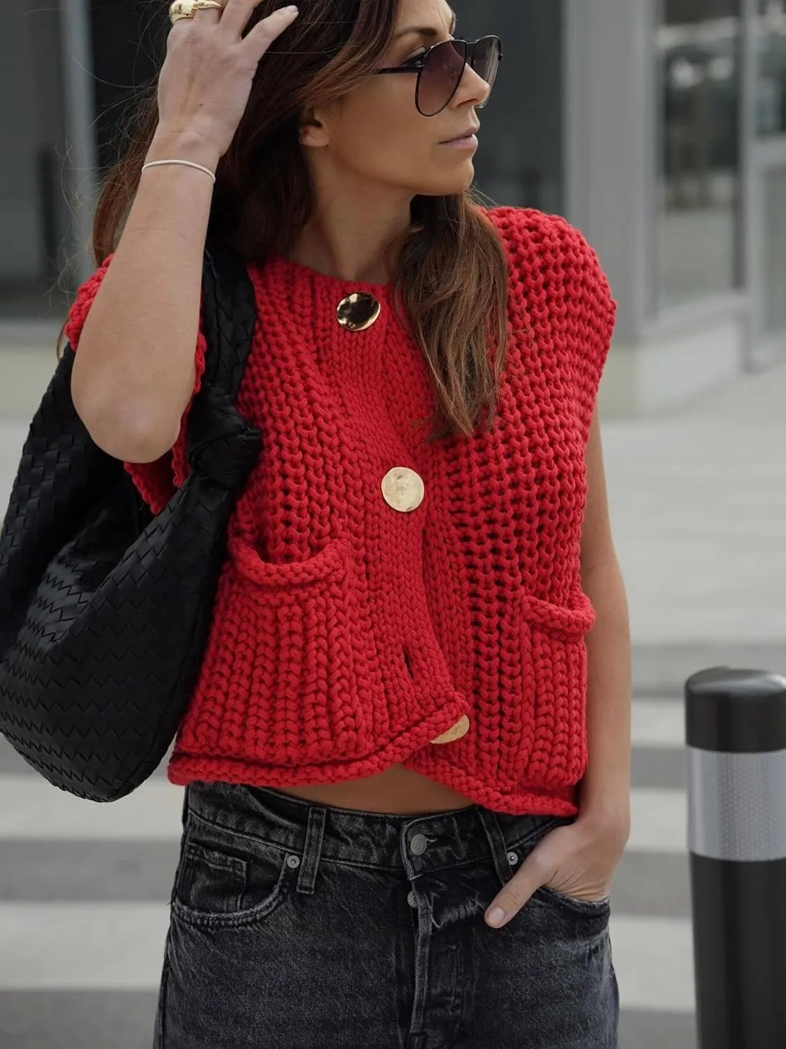 Womens Crop Sweater Vest Crochet Chunky Knit Button Down Sleeveless Cardigan with Pockets