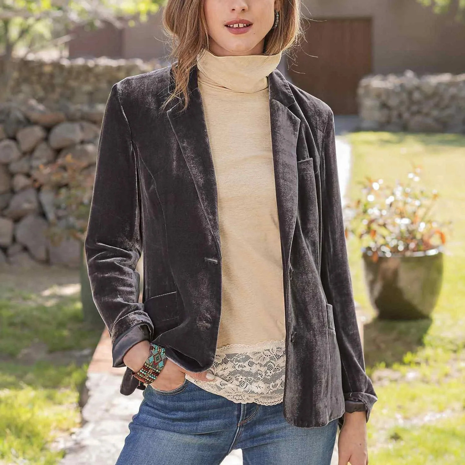Womens Solid Color Long Sleeve Velvet Jacket Retro Casual Work office Notched Lapel Button Blazer Jacket Outerwear