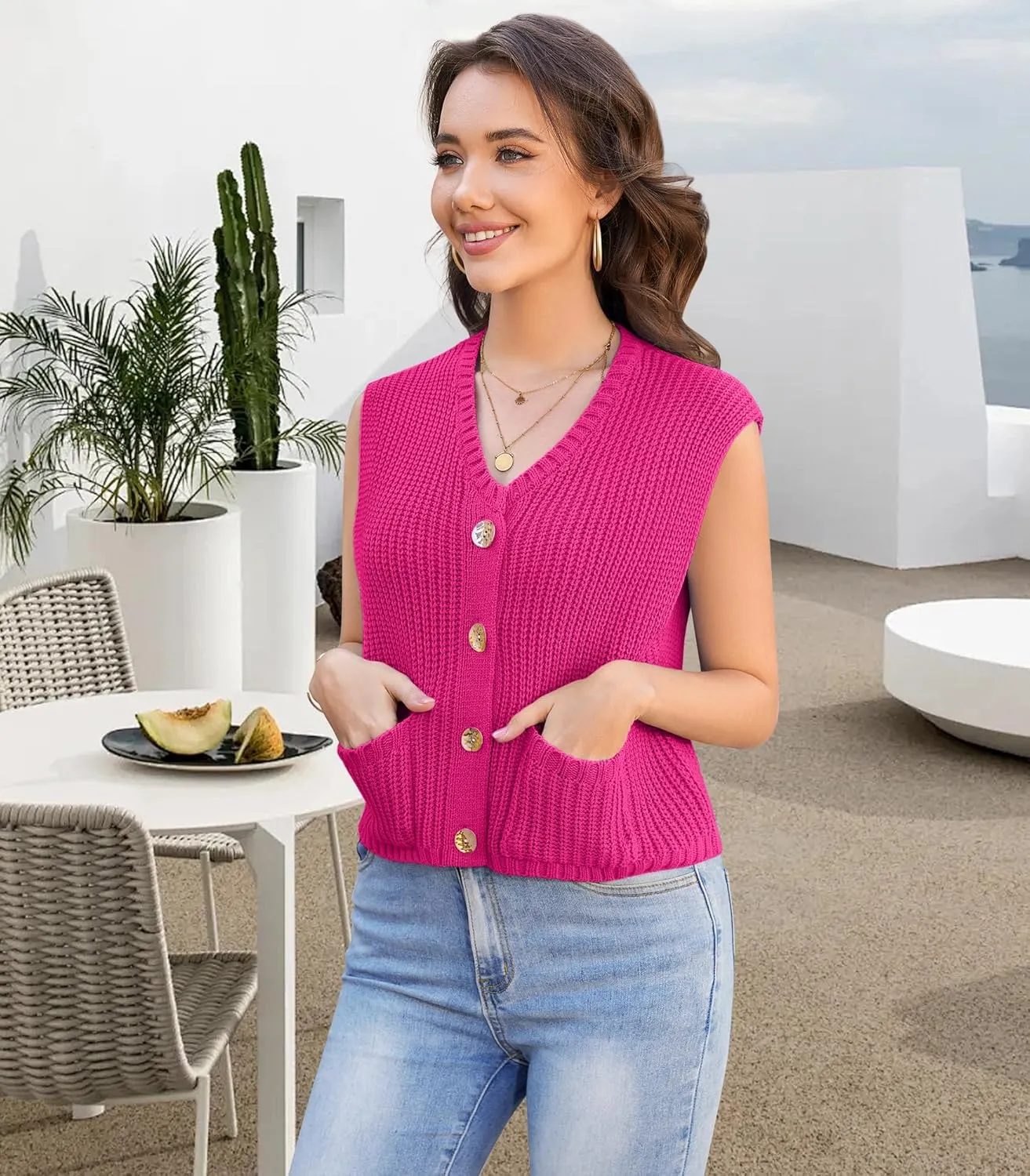 Womens Summer Crop Knit Sweater Vest Sleeveless Button Down Chunky Knit Vest Cardigan with Pockets