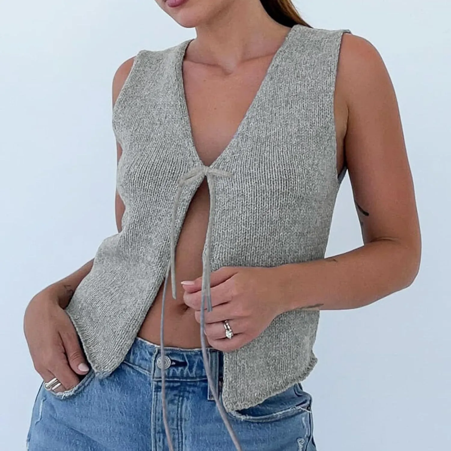 Women's Tie Front Crochet Sweater Vest Y2k Sleeveless Knit V Neck Top Casual Vintage Going Out Streetwear