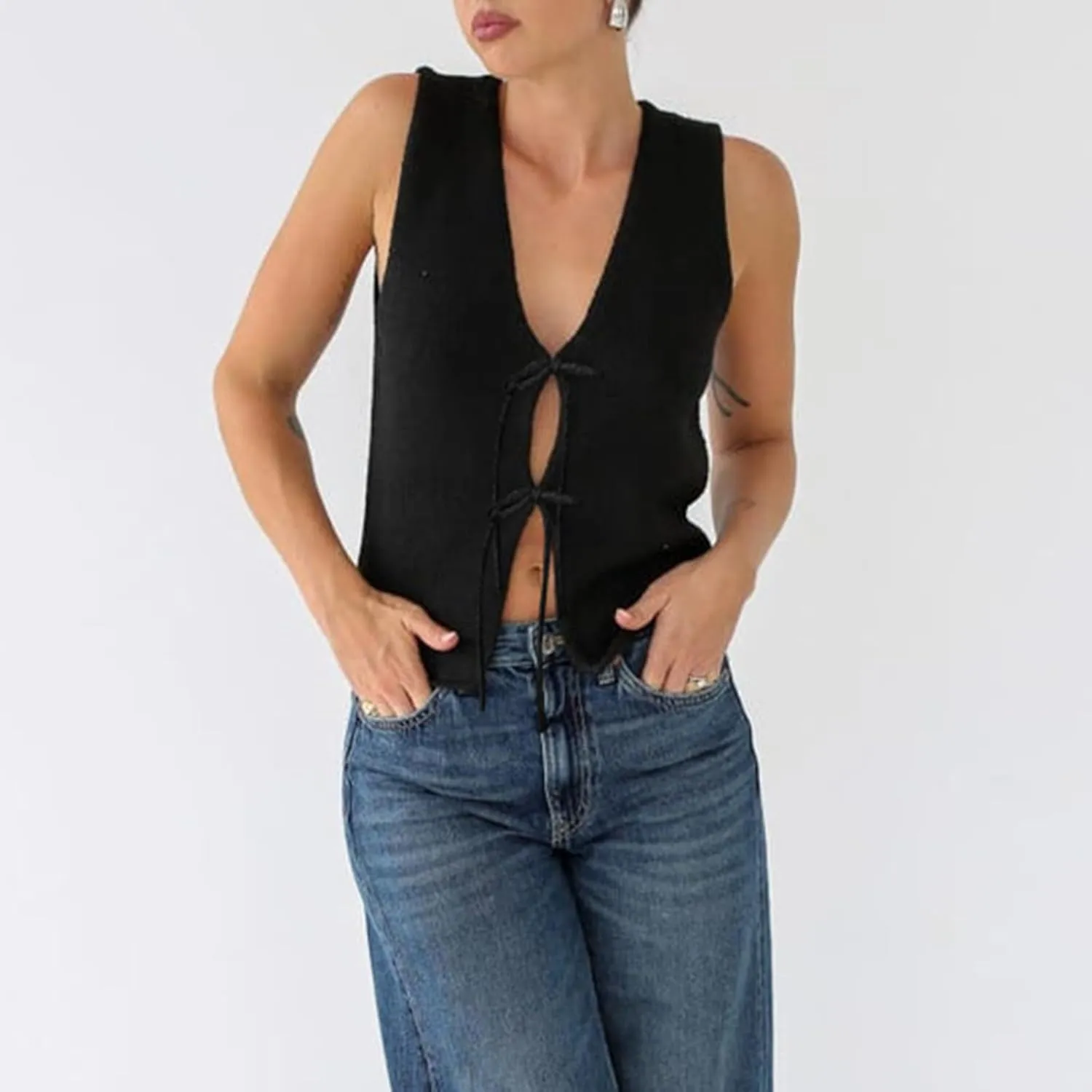 Women's Tie Front Crochet Sweater Vest Y2k Sleeveless Knit V Neck Top Casual Vintage Going Out Streetwear
