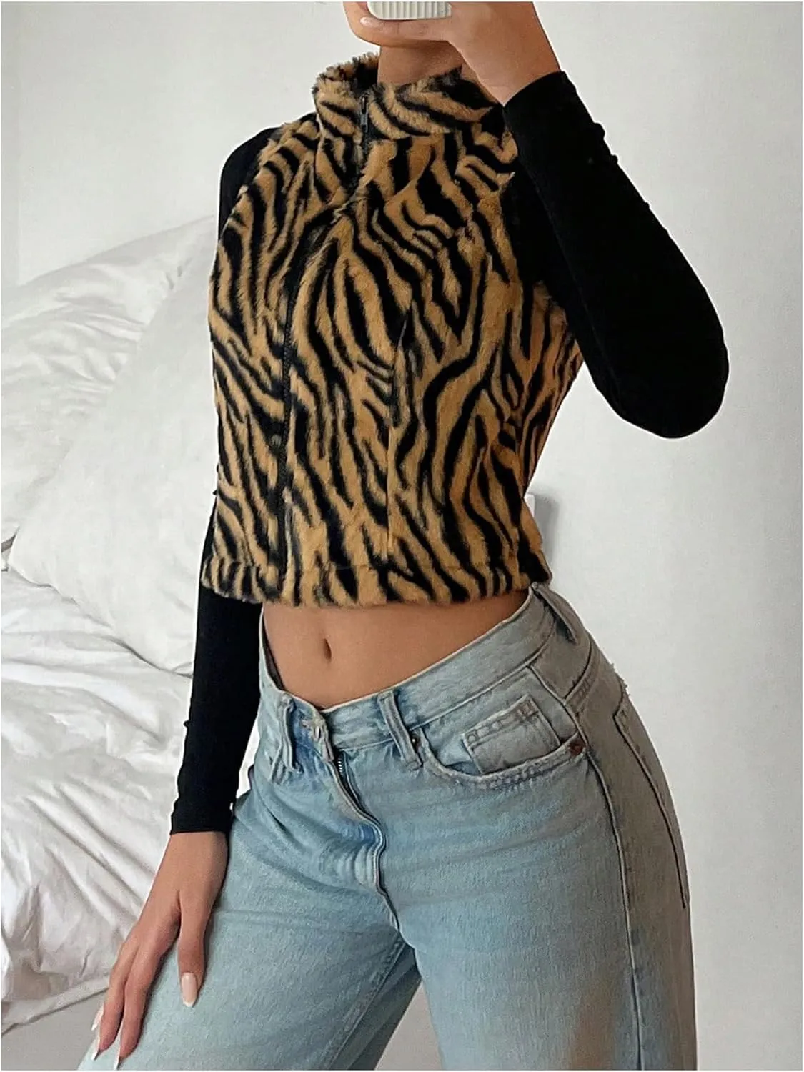Women's Y2k Leopard Print Cropped Vest Jacket Zip Up Fuzzy Sleeveless Cheetah Outwear