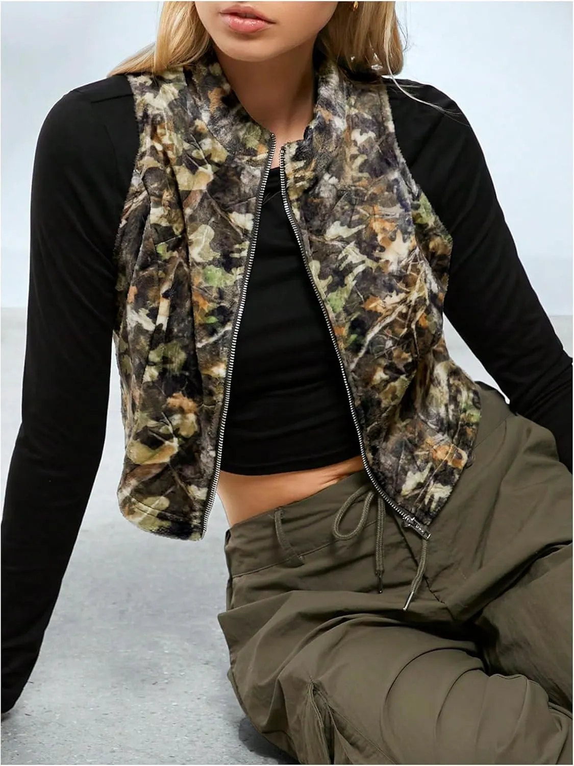 Women's Y2k Leopard Print Cropped Vest Jacket Zip Up Fuzzy Sleeveless Cheetah Outwear