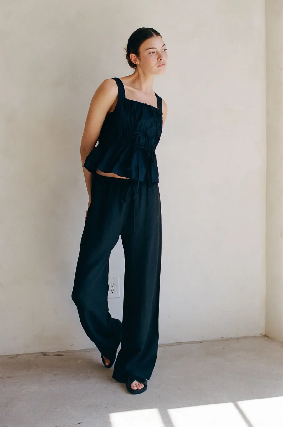 Woven Tiered Tie Front Ruffle Hem Top - Black